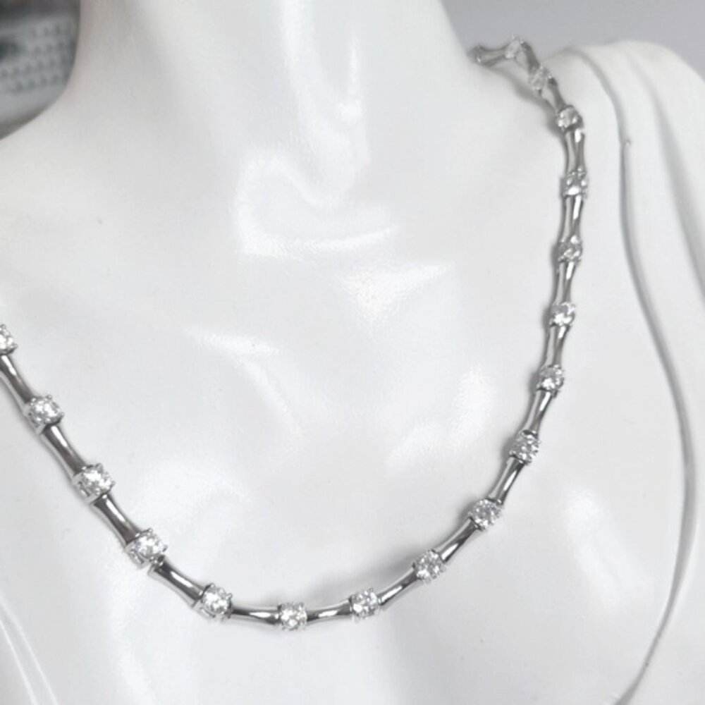 Vintage Elegant Feminine Classic Sterling Silver Crystal 16" Evening Necklace